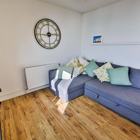 The Sunrise Penthouse Apartment Hastings Bagian luar foto